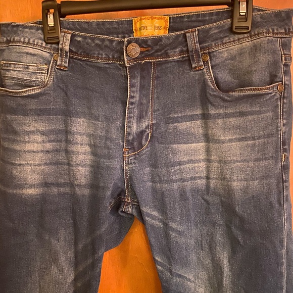 Distressed straight leg jeans 32 x 32 by Native - Picture 2 of 5